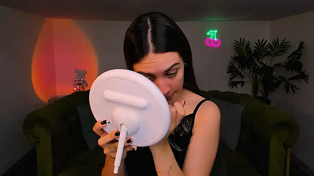 Snapshot of _shyy_girl chatting on October 2, 2025, 6:06 am shyy girl online show from October 2, 2025, 6:06 am