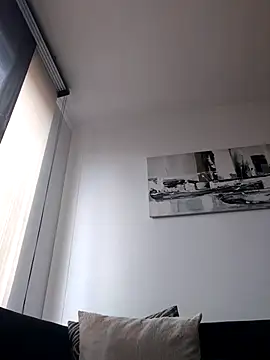 Snapshot of Latiinvenushot chatting on February 18, 2026, 6:26 pm Latiinvenushot online show from February 18, 2026, 6:26 pm