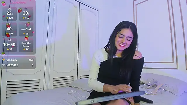 Snapshot of natalia_aguirre1 chatting on March 7, 2025, 4:00 pm natalia aguirre1 online show from March 7, 2025, 4:00 pm
