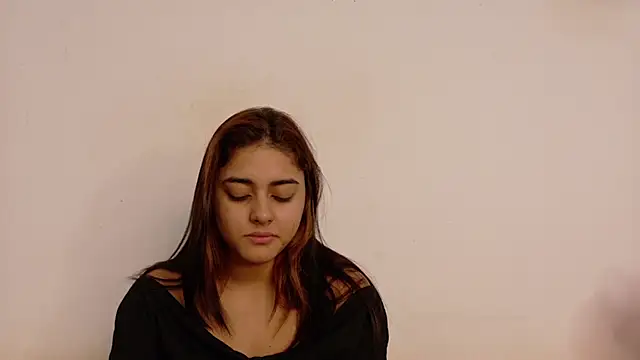 Snapshot of natalia_aguirre1 chatting on February 5, 2026, 12:12 pm natalia aguirre1 online show from February 5, 2026, 12:12 pm