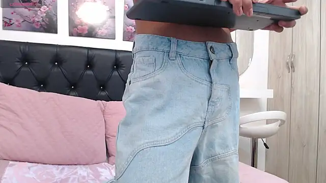 abigail f00x online show from March 23, 2026, 12:38 pm