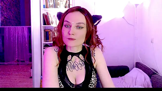 Snapshot of mischellemeow13 chatting on February 7, 2025, 4:06 am mischellemeow13 online show from February 7, 2025, 4:06 am