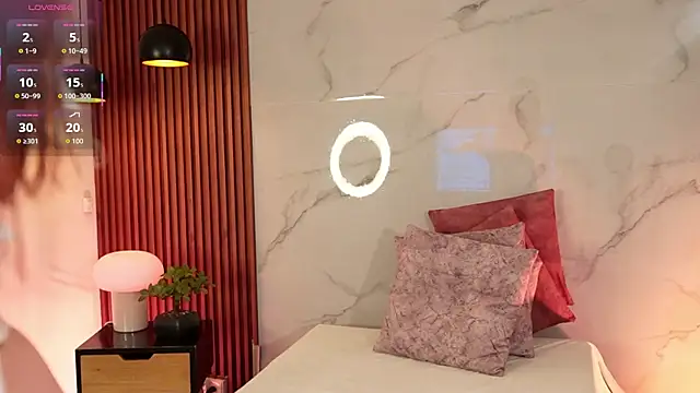 lexiee grey  online show from December 15, 2025, 12:11 pm