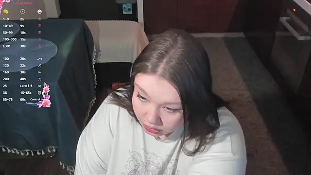 LilyBelll online show from February 6, 2026, 9:00 pm