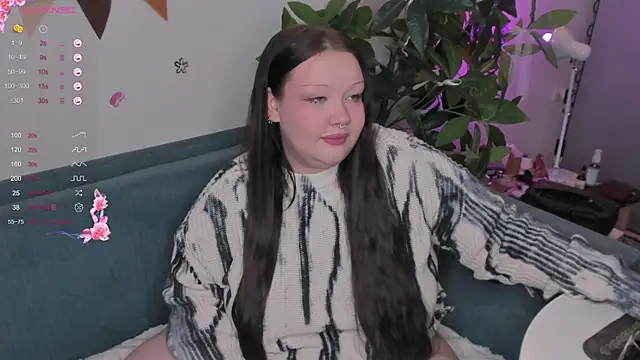 LilyBelll online show from November 22, 2025, 2:10 am