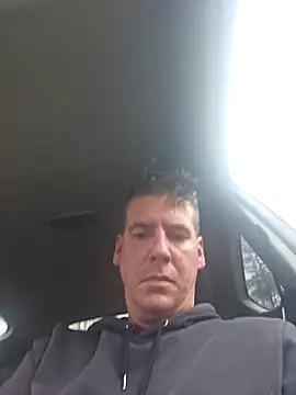 Snapshot of Titanhoott chatting on February 7, 2026, 11:18 am Titanhoott online show from February 7, 2026, 11:18 am