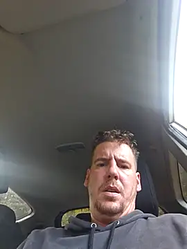 Snapshot of Titanhoott chatting on October 29, 2025, 10:36 am Titanhoott online show from October 29, 2025, 10:36 am