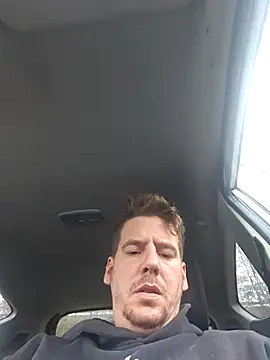 Snapshot of Titanhoott chatting on November 25, 2025, 9:09 am Titanhoott online show from November 25, 2025, 9:09 am