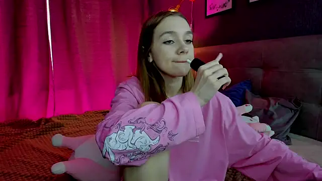 Snapshot of Lesi_Moonie01 chatting on February 15, 2026, 9:52 am Lesi Moonie01 online show from February 15, 2026, 9:52 am