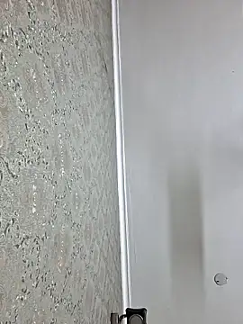 cutiecatty21 online show from May 8, 2026, 11:36 am