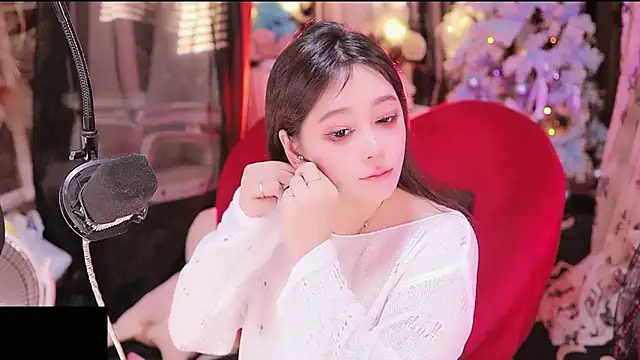 Snapshot of Missy_Nana21 chatting on October 28, 2025, 4:17 pm Missy Nana21 online show from October 28, 2025, 4:17 pm