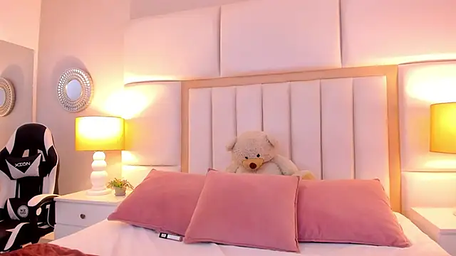 Snapshot of AmbarSantany chatting on March 10, 2025, 11:06 pm AmbarSantany online show from March 10, 2025, 11:06 pm