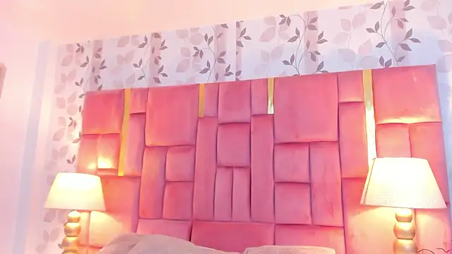 AmbarSantany online show from February 14, 2026, 1:22 pm