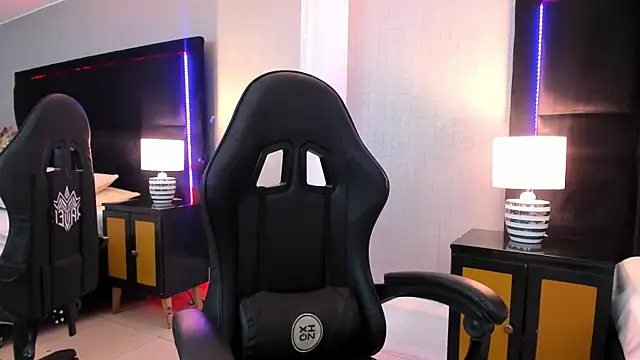 Snapshot of AmbarSantany chatting on October 4, 2025, 10:44 pm AmbarSantany online show from October 4, 2025, 10:44 pm