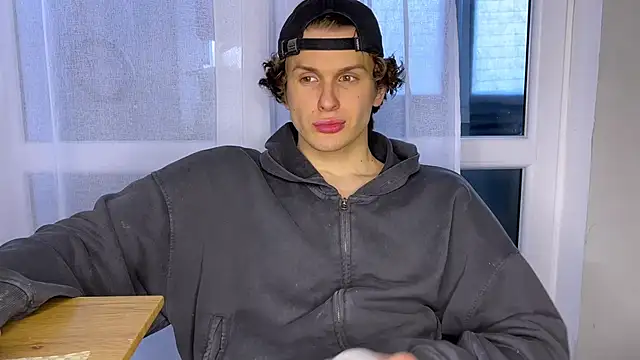 alyx garden online show from April 10, 2026, 2:35 pm