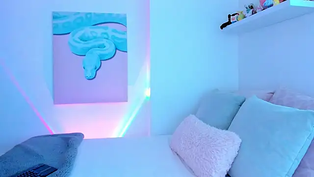 Snapshot of Alexis_Rosse chatting on October 17, 2025, 12:29 pm Alexis Rosse online show from October 17, 2025, 12:29 pm