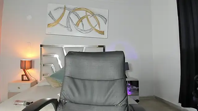 kimberlyycox online show from January 22, 2025, 11:43 pm