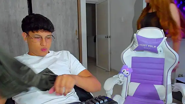 kittyandrick online show from April 9, 2026, 9:37 am