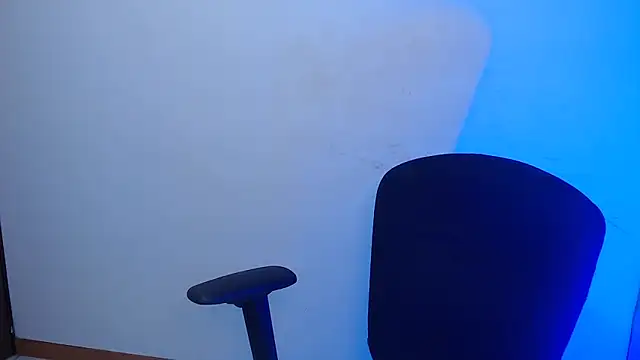 barbara falcons online show from December 2, 2025, 7:32 am