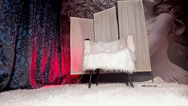 IrenePearcy online show from April 24, 2026, 7:21 am