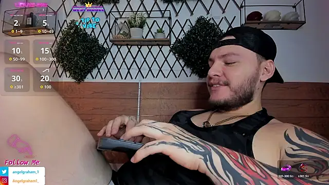 Snapshot of Angelgraham_1 chatting on March 17, 2026, 4:32 pm Angelgraham 1 online show from March 17, 2026, 4:32 pm