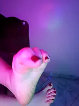 Snapshot of Jinaas chatting on April 14, 2026, 12:04 am Jinaas online show from April 14, 2026, 12:04 am