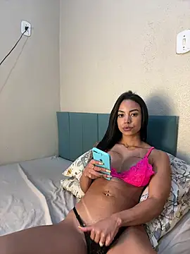 Elamesmamorena online show from July 3, 2026, 9:43 pm