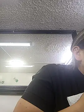 Snapshot of yajahil chatting on October 29, 2025, 8:41 pm yajahil online show from October 29, 2025, 8:41 pm