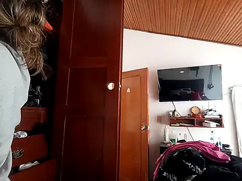 Snapshot of yajahil chatting on December 29, 2024, 3:24 pm yajahil online show from December 29, 2024, 3:24 pm