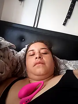 Snapshot of yajahil chatting on January 21, 2025, 10:41 pm yajahil online show from January 21, 2025, 10:41 pm