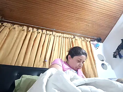 Snapshot of yajahil chatting on October 12, 2025, 6:04 am yajahil online show from October 12, 2025, 6:04 am