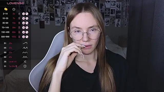 littlevildevil online show from March 7, 2026, 10:21 am