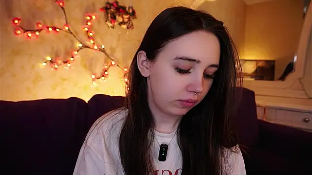 Snapshot of GillianDowdey chatting on February 6, 2026, 3:13 am GillianDowdey online show from February 6, 2026, 3:13 am