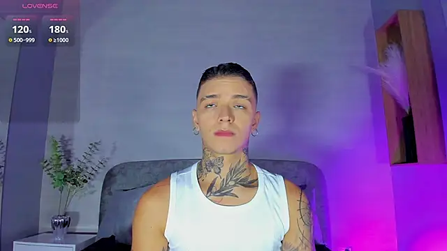 Ian Castillo  online show from July 1, 2026, 11:21 am