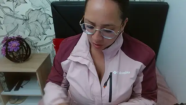 sarax ximena online show from July 22, 2026, 6:37 am