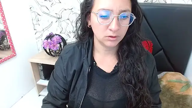 sarax ximena online show from July 25, 2026, 7:27 am