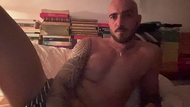 alessandromori91 online show from July 8, 2026, 12:46 am