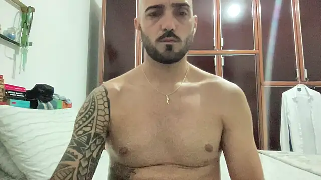 alessandromori91 online show from June 15, 2026, 12:12 am