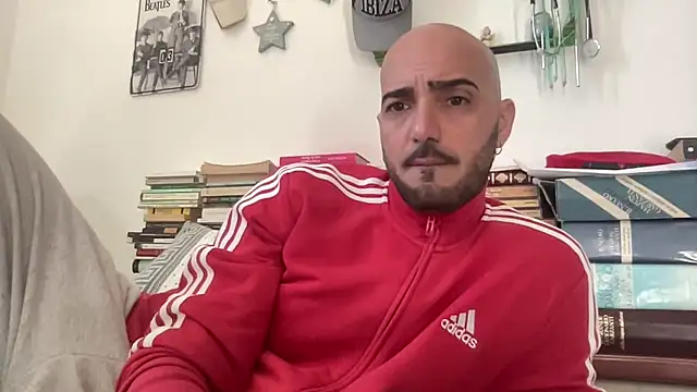 alessandromori91 online show from May 17, 2026, 4:07 pm
