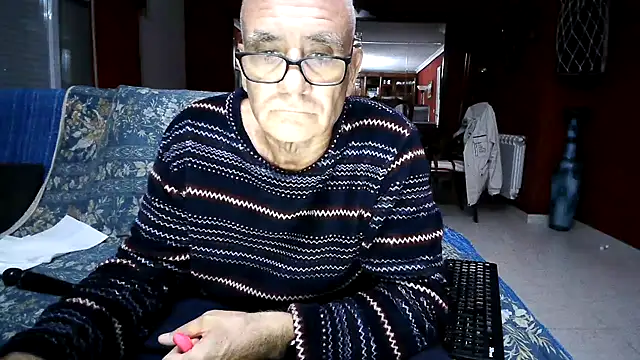 maduroguapo online show from November 5, 2025, 9:40 pm