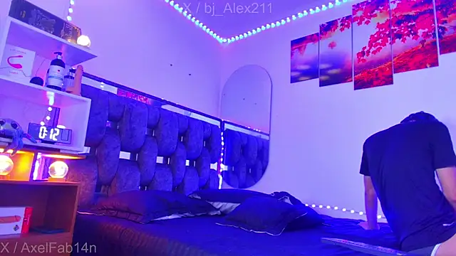 Alex and Fabian online show from November 13, 2025, 8:13 pm