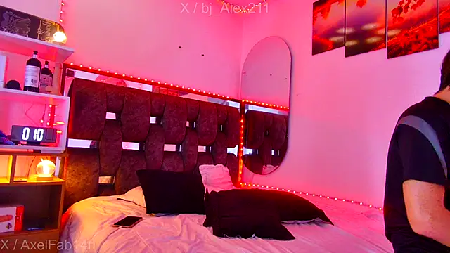 Alex and Fabian online show from November 9, 2025, 8:46 pm