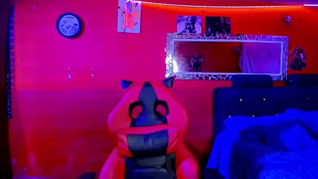 Snapshot of AnggelONfiree chatting on March 6, 2025, 12:43 am AnggelONfiree online show from March 6, 2025, 12:43 am