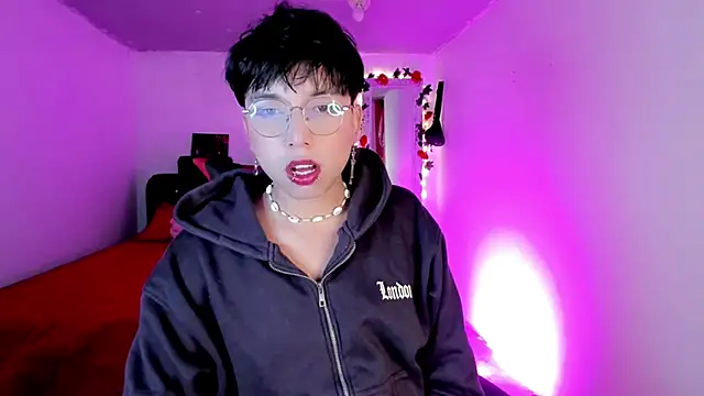 Snapshot of AnggelONfiree chatting on October 30, 2025, 2:10 am AnggelONfiree online show from October 30, 2025, 2:10 am