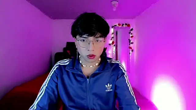 AnggelONfiree online show from December 3, 2025, 8:52 pm