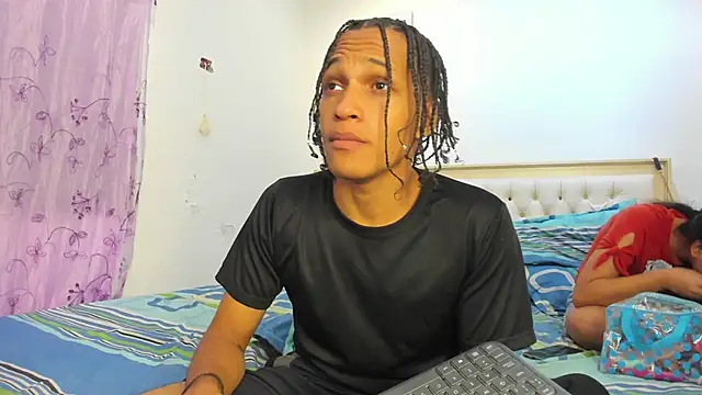 Snapshot of fenixonfire_ chatting on March 19, 2025, 11:25 pm fenixonfire online show from March 19, 2025, 11:25 pm