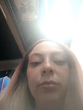 madelaine- online show from October 3, 2025, 7:26 pm