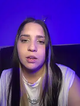 valentina jonnes1 online show from March 24, 2026, 5:18 am