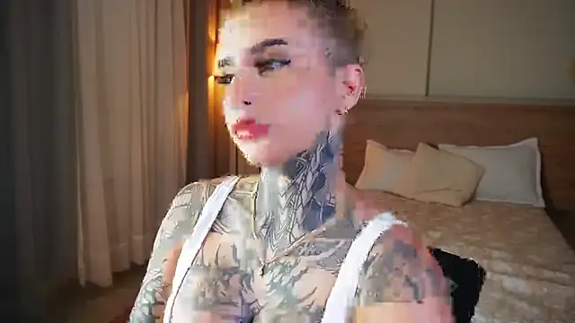 AliceShazaham  online show from November 5, 2025, 7:55 am