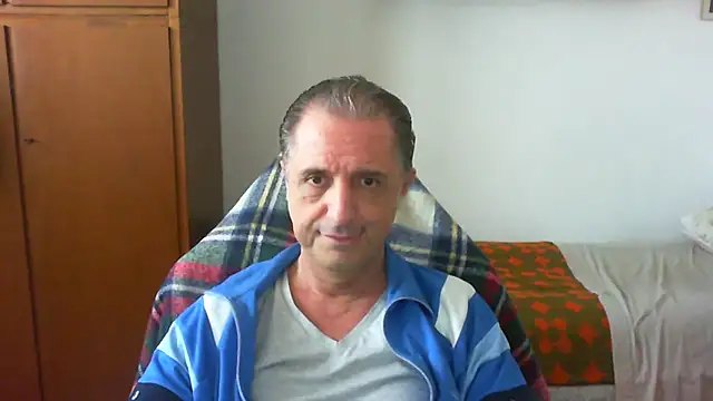 lliuk70mi online show from May 17, 2026, 12:16 pm
